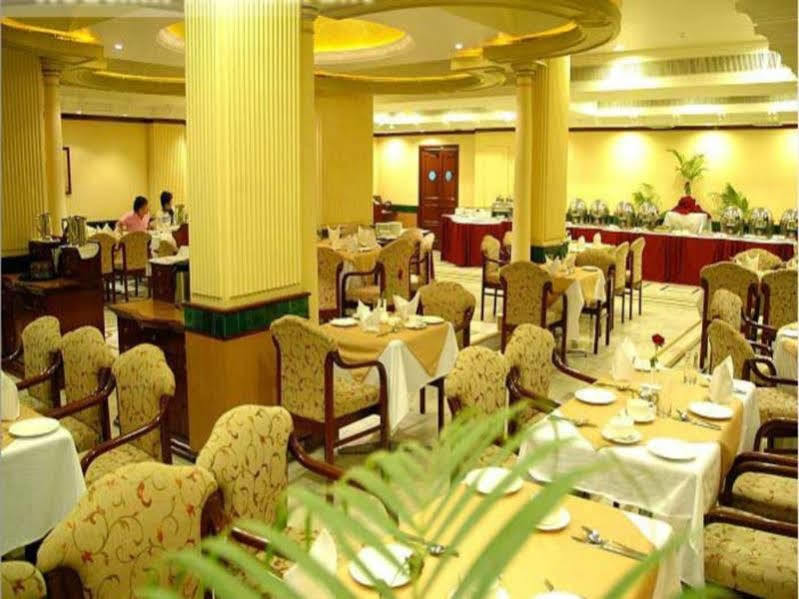 The Amayaa Varanasi Exterior foto